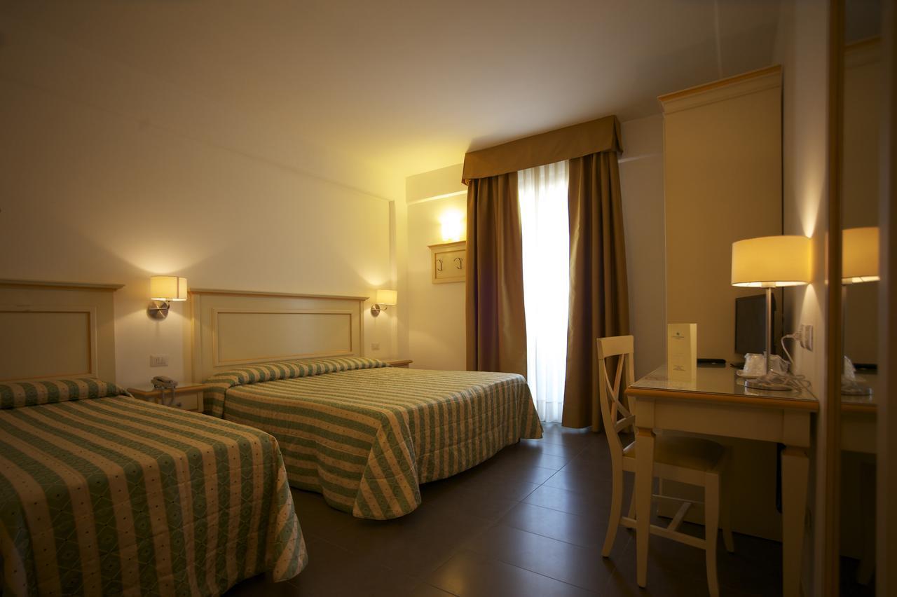 Hotel Stella Marina San Vincenzo Luaran gambar